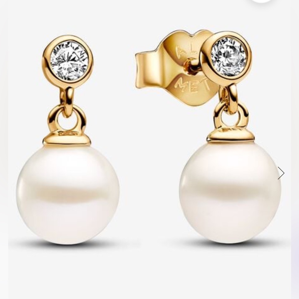 BNIB Pandora Treated Freshwater Cultured Pearl & Stone Gold Plated Drop Earrings